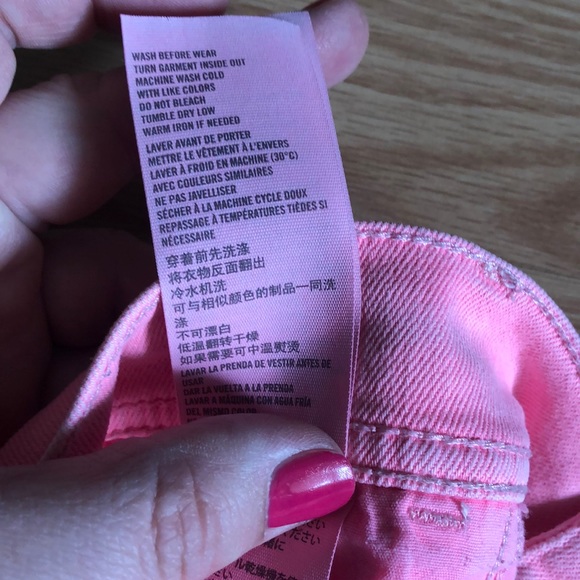 Pink Hollister shorts , size 29 . - Picture 3 of 4